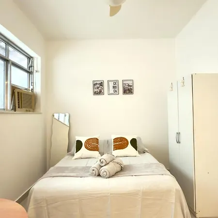 Studio renovado no Leblon Praia, Lagoa e Dias Ferreira a pé-2